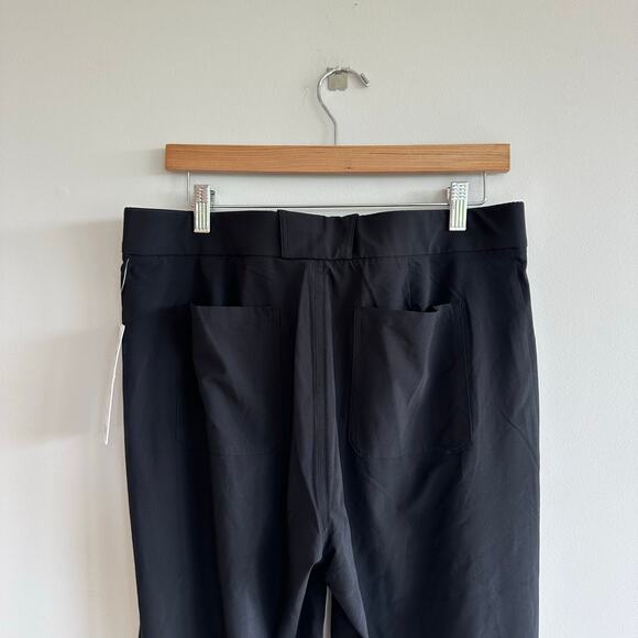 Athleta Tribeca Utility Crop Pant Black 10 NWT - Picture 9 of 11